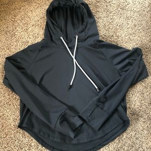 CVG cropped hoodie sz L